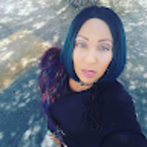 Meet your Posher, Leah